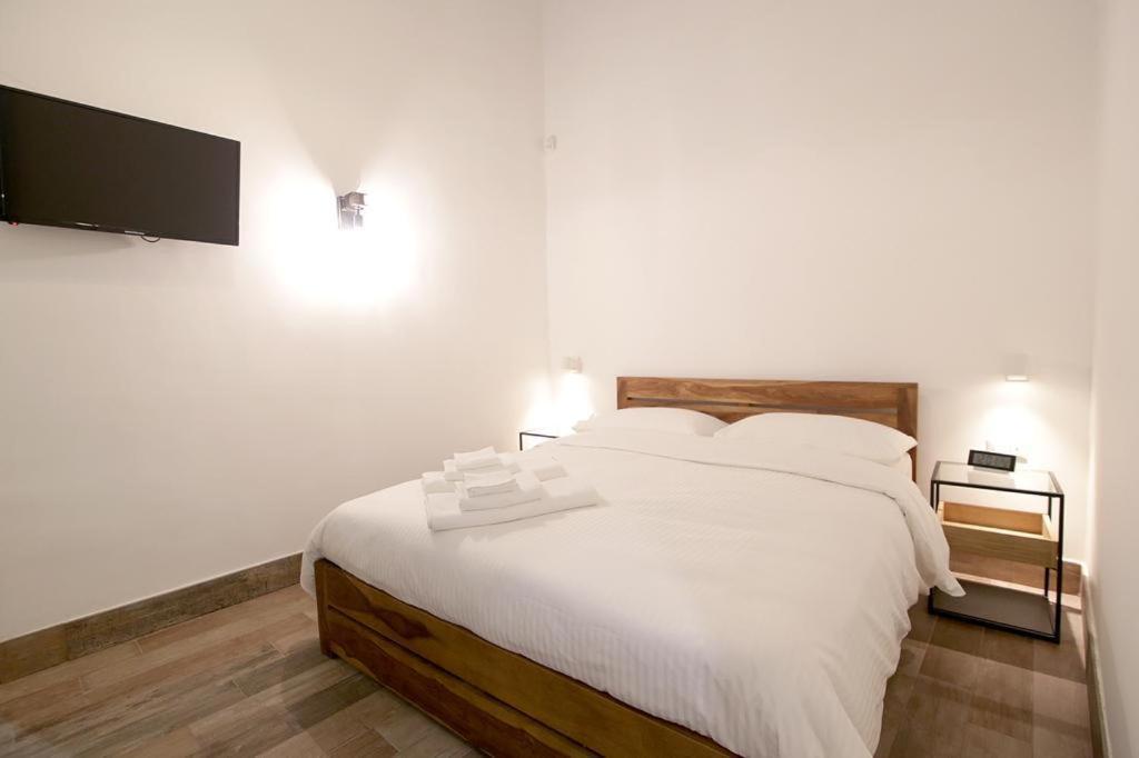 Antica Residenza Fusco Hotel เนเปิลส์ ภายนอก รูปภาพ