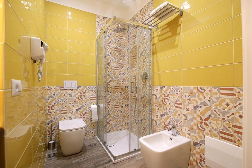 Antica Residenza Fusco Hotel เนเปิลส์ ภายนอก รูปภาพ